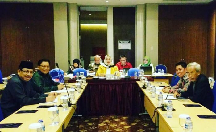 Ini Pendapat Saya Tentang Putusan MK yang Tidak Mempidana LGBT dan Kumpul Kebo