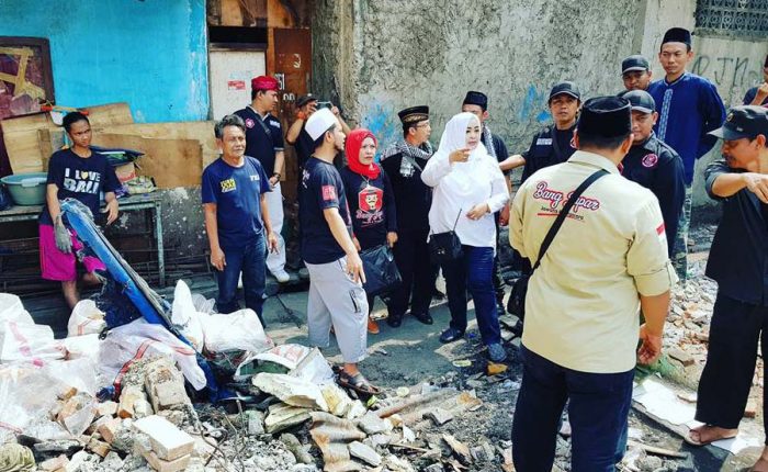 Siang Ini Mengunjungi Korban Kebakaran di Krukut, 1 Rumah Selamat karena Azan