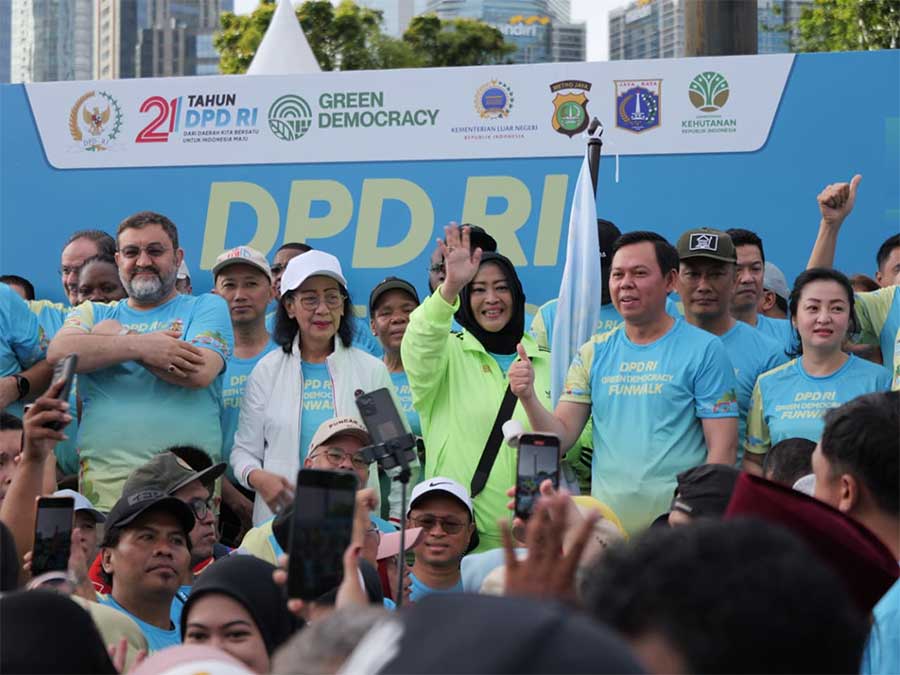 DPD-Gelar-Green-Democracy-Fun-Walk,-Fahira-Idris–Keadilan-Sosial-Inti-Demokrasi